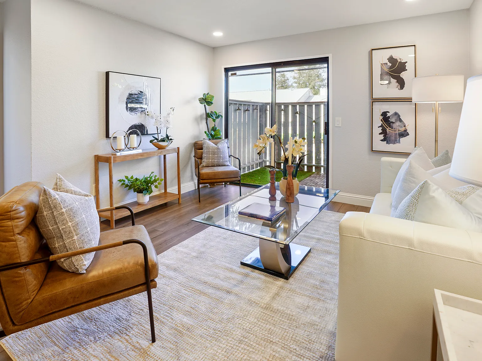 1 bed, 598 sqft, $2,500 — Photo 1