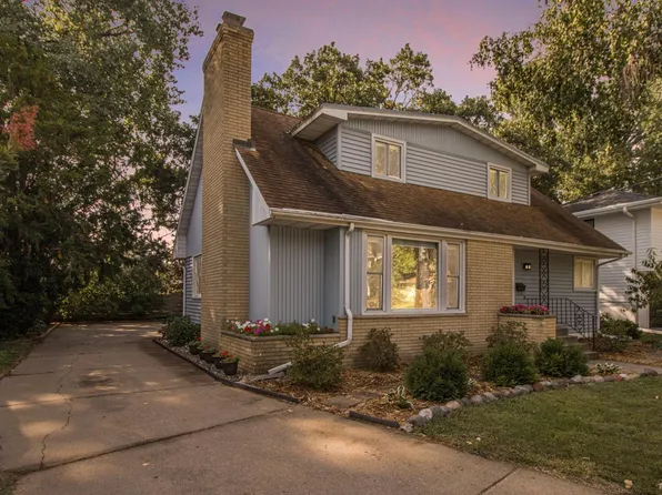 4735 Folwell Dr, Minneapolis, MN 55406