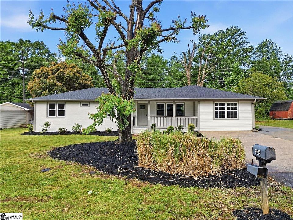 1st image of 303 Vinson Dr