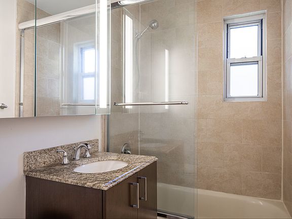 4th image of 300 Main St #312A