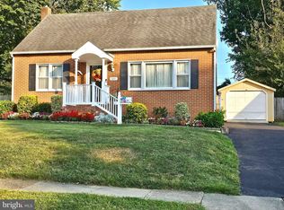609 S Gray St, Brookhaven, PA 19015