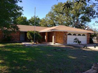 2306 Urton Rd, Roswell, NM 88201