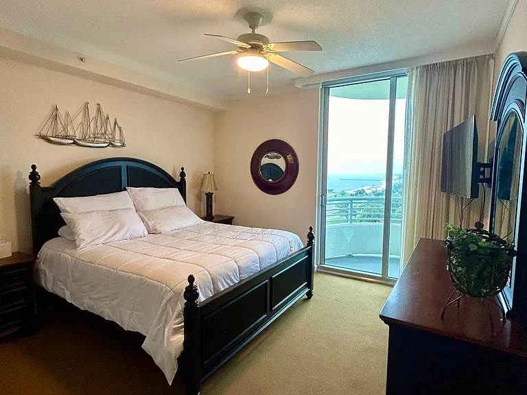 2060 Beach Blvd #901 — Photo 10