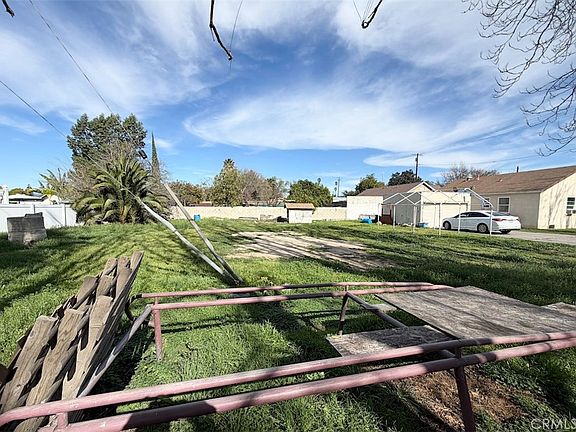 3rd image of 9293 Garfield St