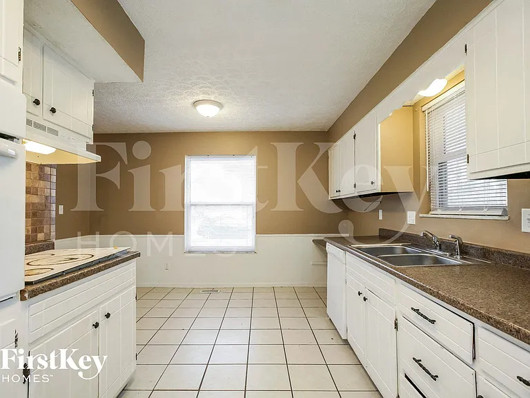 9570 Gemini Dr — Photo 6