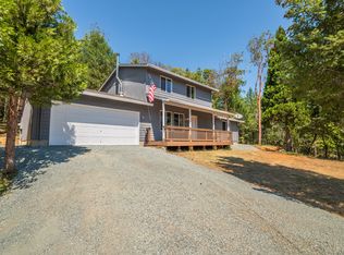 8797 W Evans Creek Rd, Rogue River, OR 97537
