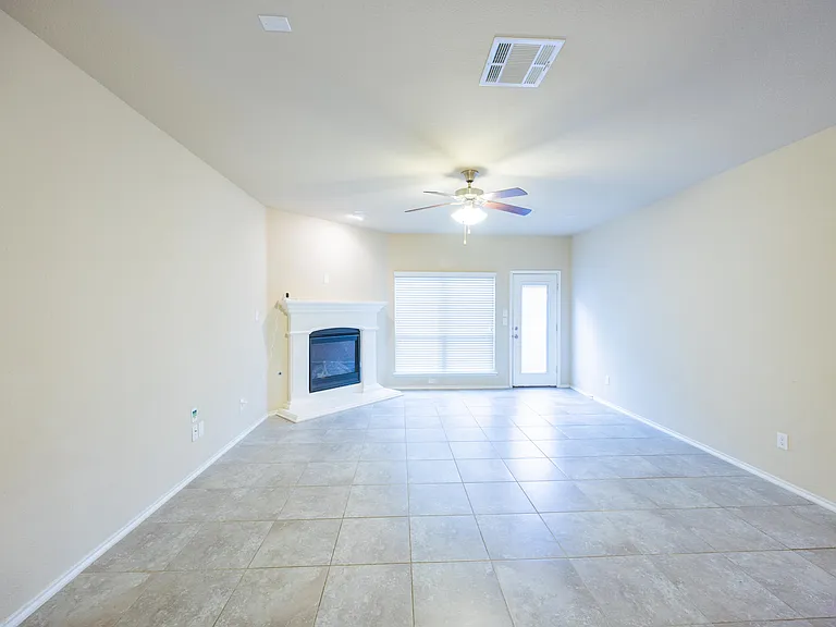 9821 Prairie Dog Ln — Photo 5