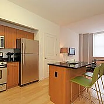Rented by New York Residence | media 33