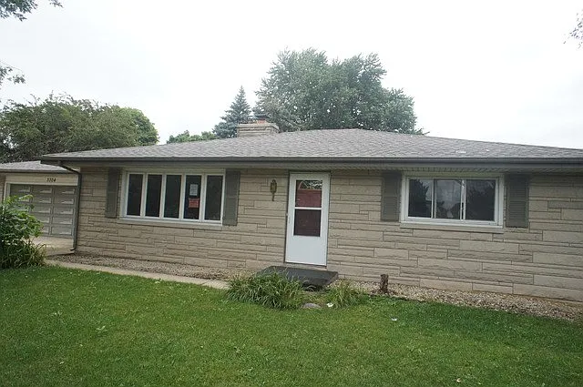 3304 Essington Rd photo 1