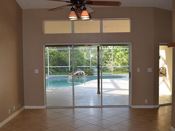 4th image of 26 Peyton Pl