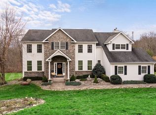 49 Victor Dr, Poughkeepsie, NY 12603