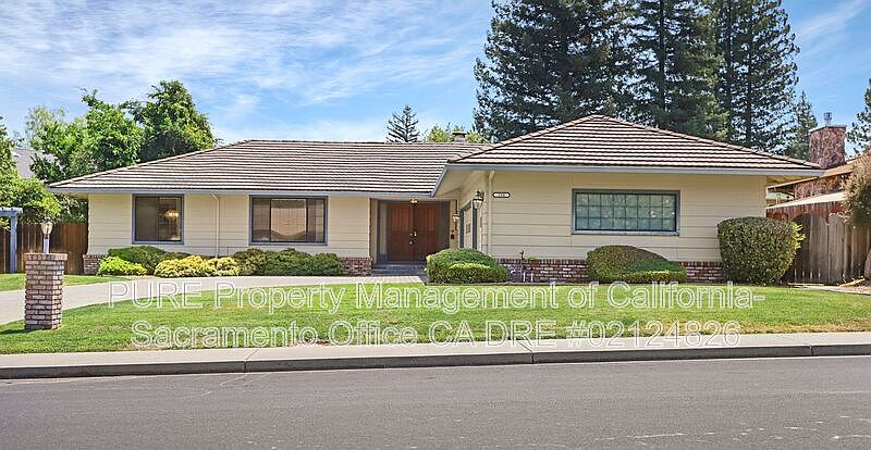 1st image of 190 Auburn Way