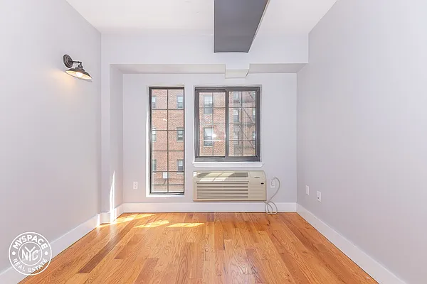 Rented by MySpaceNYC | media 30