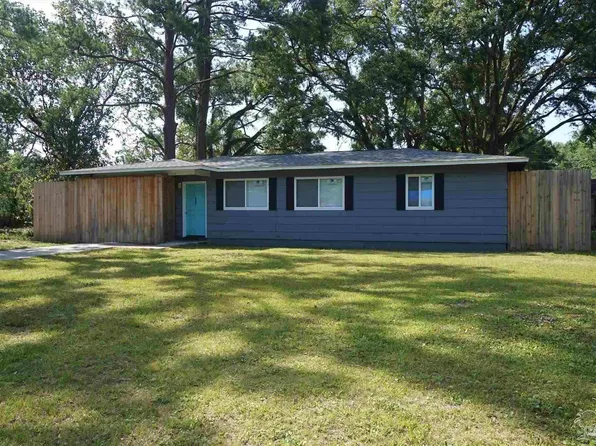 709 Beauvais Rd, Pensacola, FL 32505