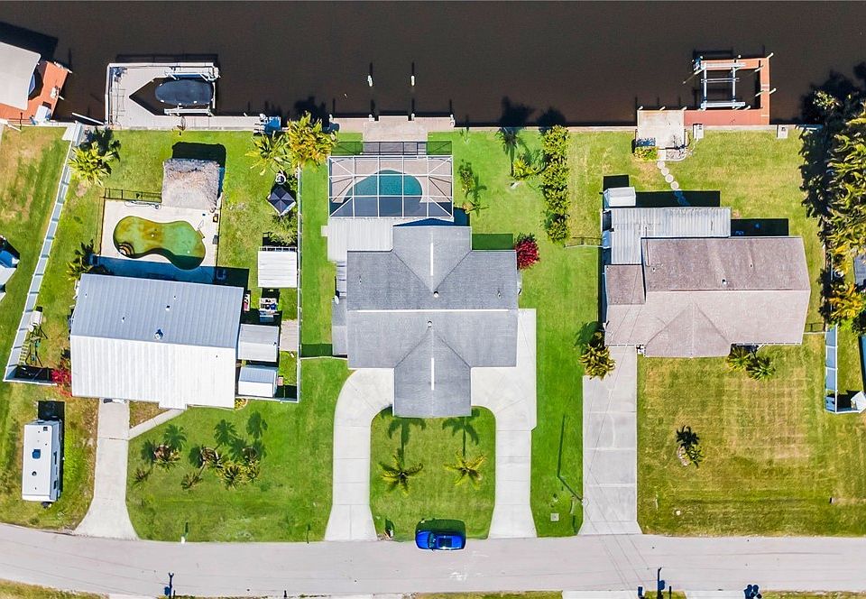 1st image of 436 Grenier Dr