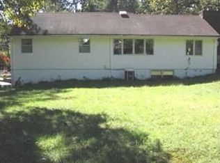 1 Moriah Ln, Suffern, NY 10901