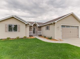 1081 Seneca St, Hartford, WI 53027