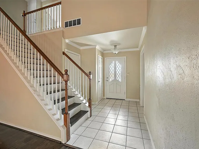 300 Saint Emelion Ct — Photo 29