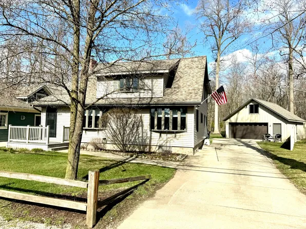 68025 Klinger Lake Rd, Sturgis, MI 49091