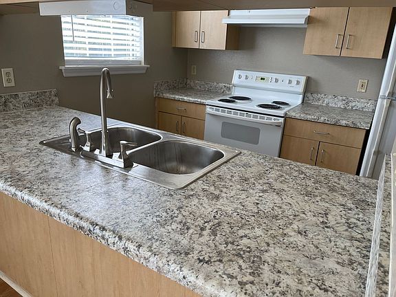 5th image of 2719 W Tharpe St APT 4