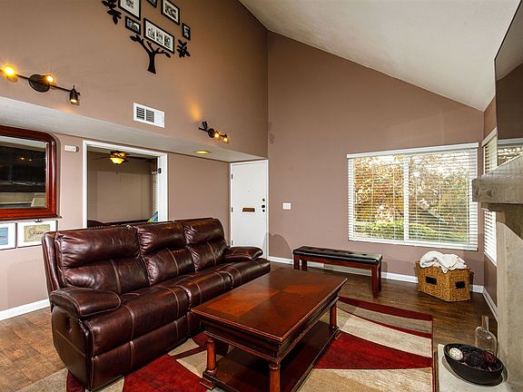 2nd image of 5141 Abuela Dr