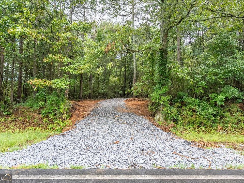 1st image of 558 Iron Hill Rd