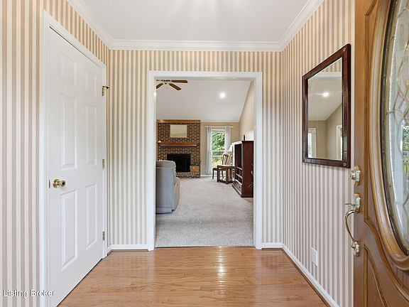 5th image of 1400 Charleston Way