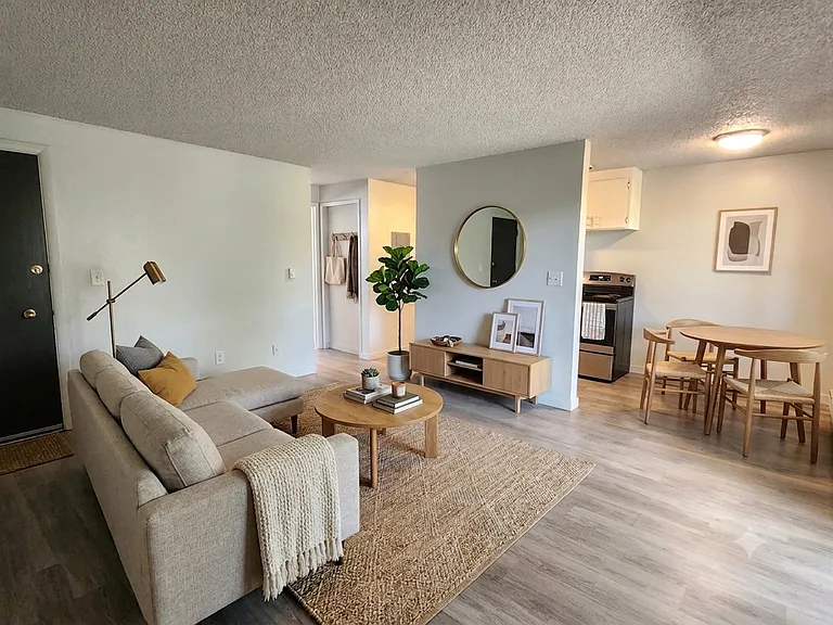 Timber Grove Apartments in Lynnwood, WA — Photo 11