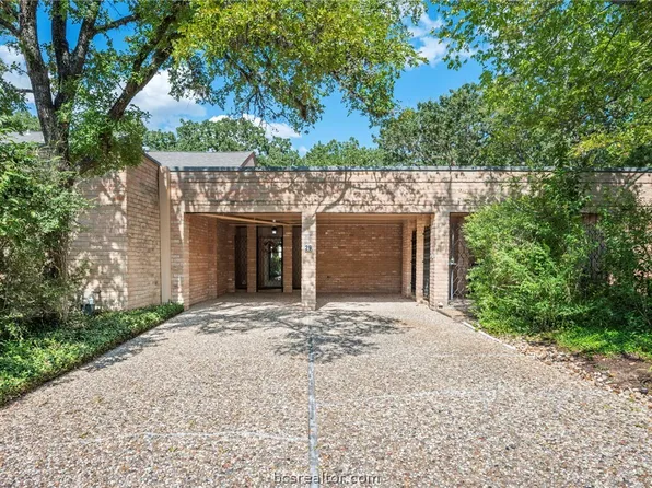 29 Forest Dr, College Station, TX 77840