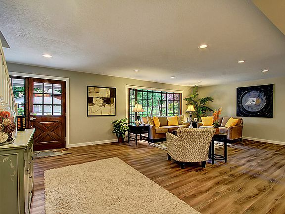 3rd image of 3306 Sahalee Dr W