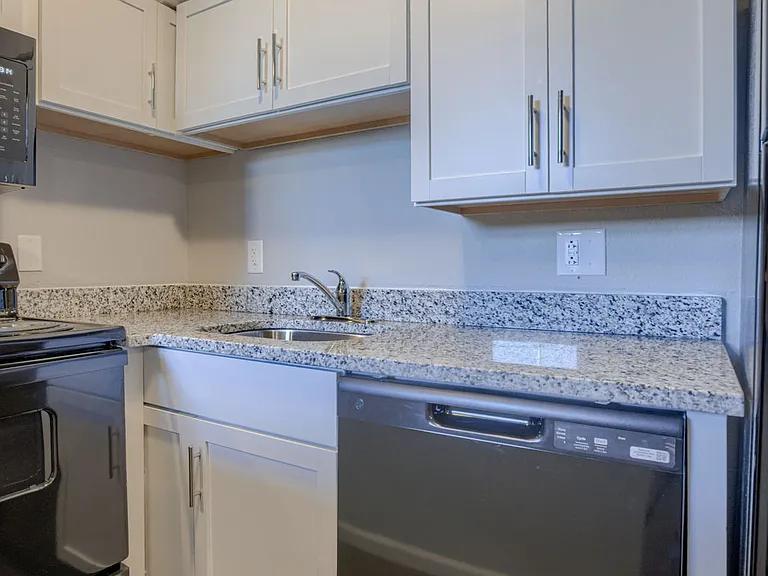210 S 24th St #103 — Photo 2