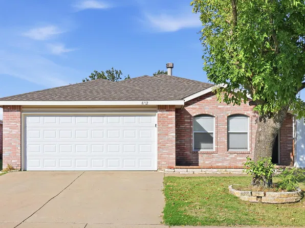 8712 Stonebriar Ln, Fort Worth, TX 76123