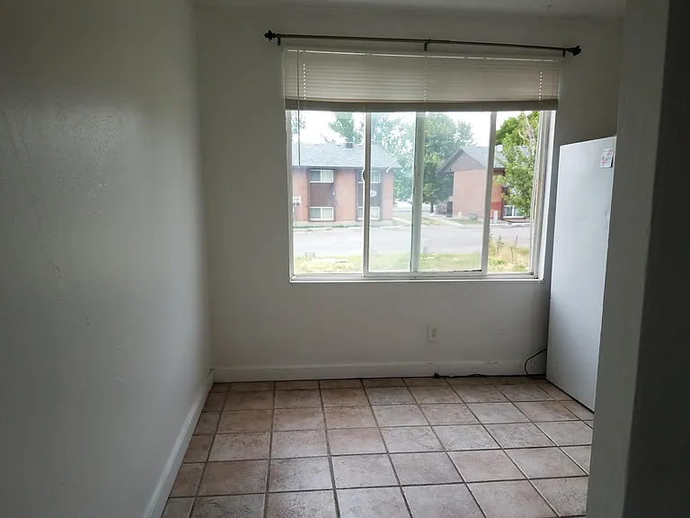 2519 S Parkcrest Dr #3 — Photo 4