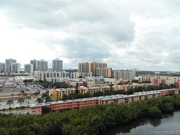 3rd image of 210 174th St APT 1709