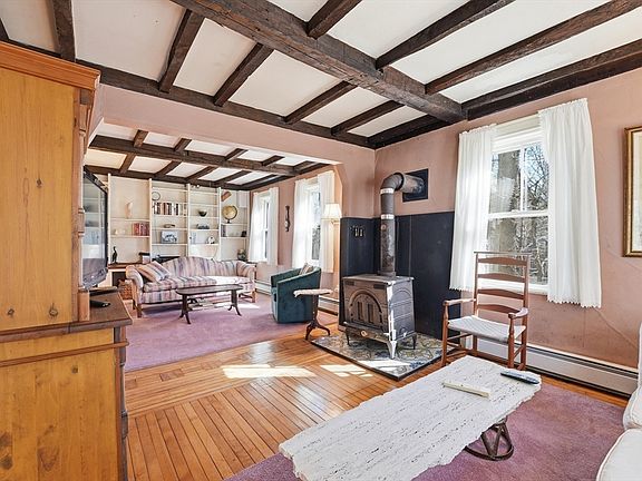 5th image of 13 Old Littleton Rd