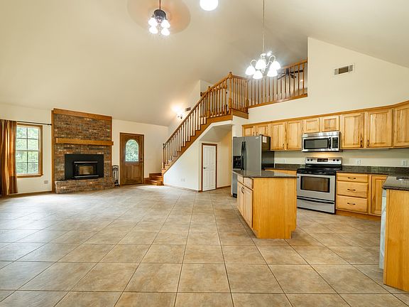 4th image of 2238 County Road 3190