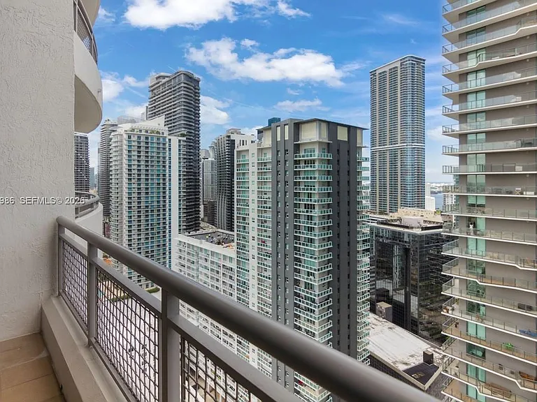60 SW 13th St #3022 — Photo 3