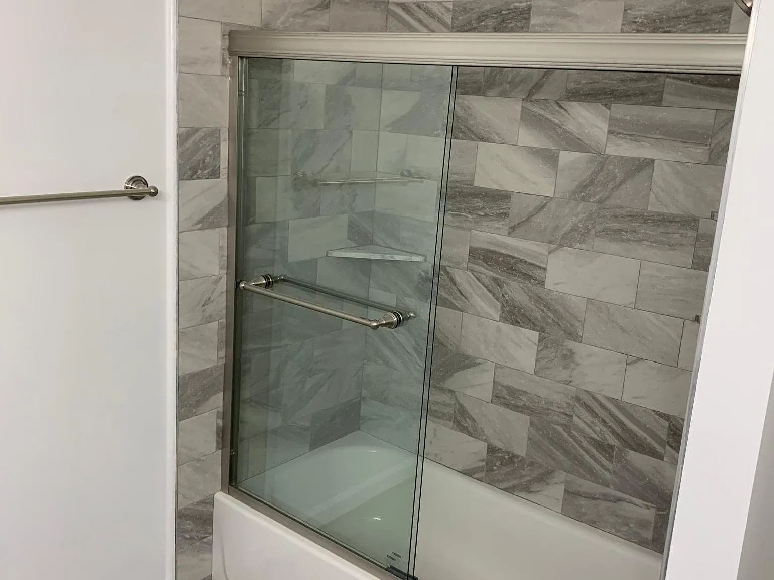 2 bed, 1400 sqft, $1,700 — Photo 4