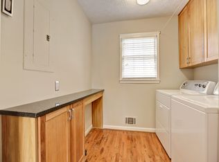 5025 Nesbit Ferry Ln, Sandy Springs, GA 30350