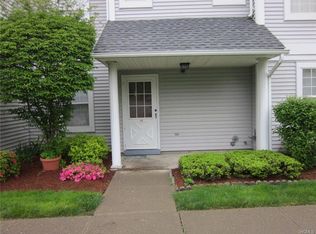 19 Kensington Way, Middletown, NY 10940