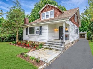 22 Morris St, Amityville, NY