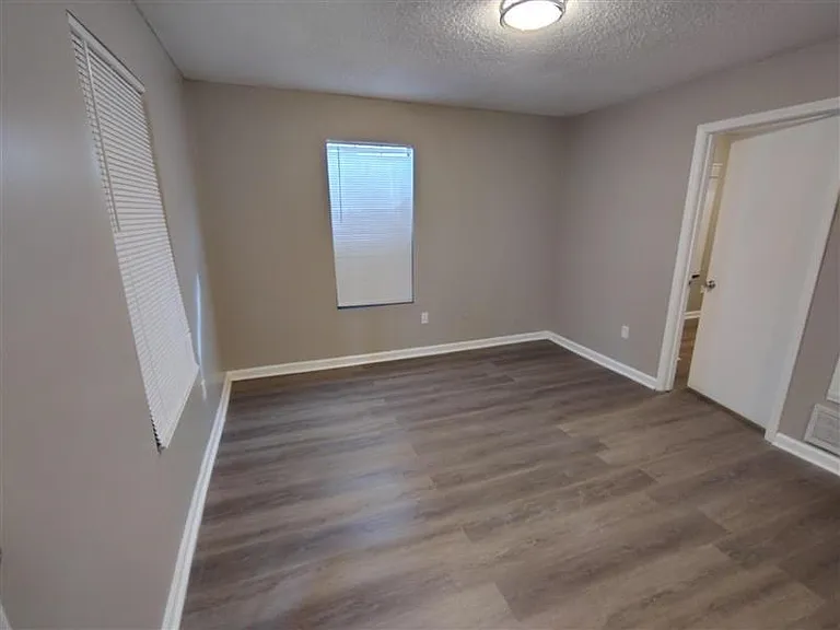 679 Leath St — Photo 9