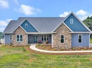 646 Boxwoodgreen Dr, Wirtz, VA 24184