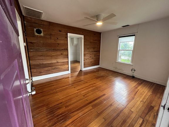 5th image of 420 Benton St #1
