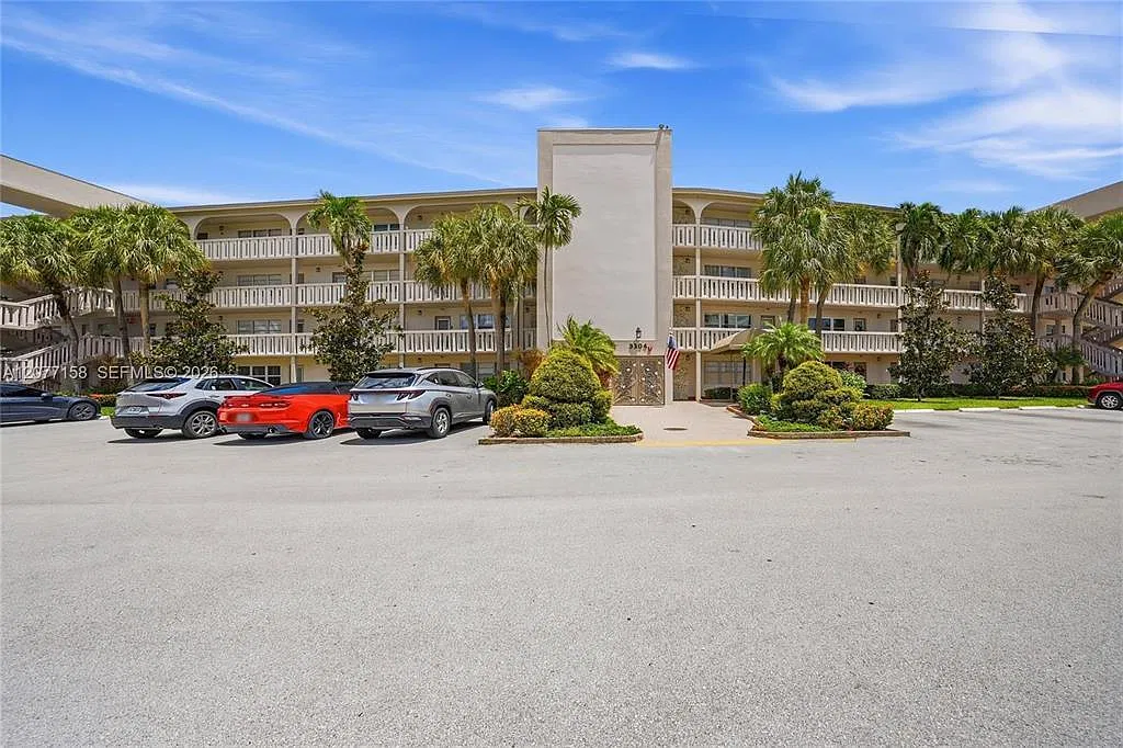 1 bed, 1.0 bath, 900 sqft, $2,200 — Photo 4