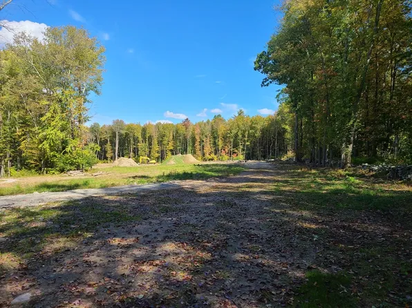 111 Elm St, Southbridge, MA 01550