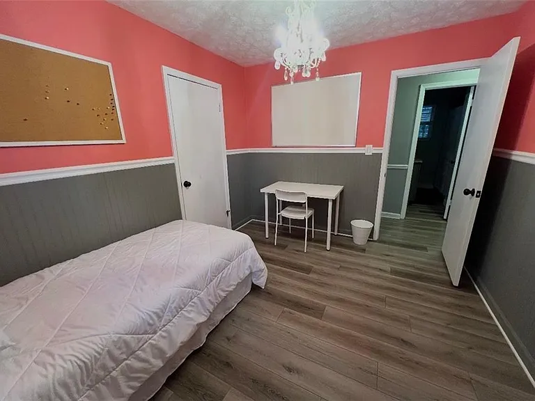 130 Shaw Dr — Photo 5
