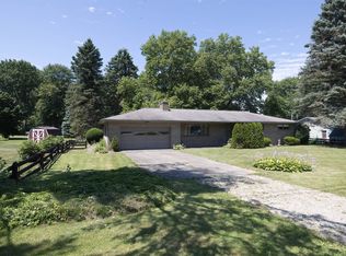 1910 Apple Dr, Fairview, PA 16415