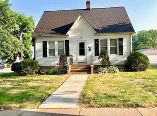 404 W Dee St, Lebanon, IL 62254