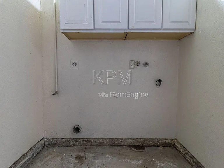 4609 Da Vinci Dr — Photo 30